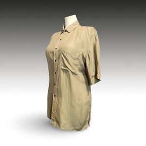 ❥Vintage Robert Stock beige short-sleeve button-up 100% silk by the king of silk